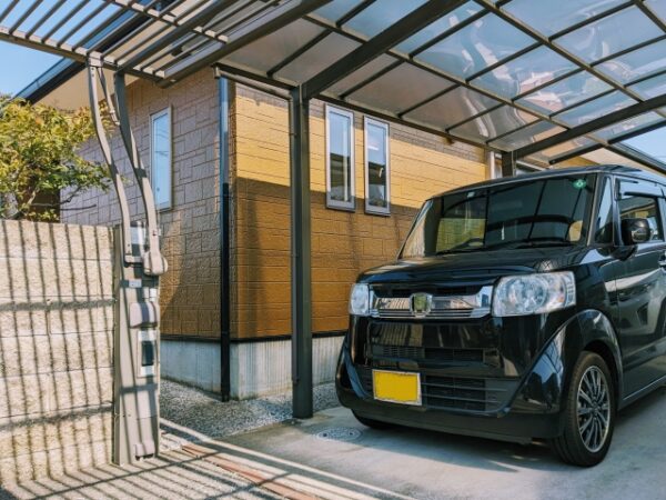 片側支持カーポート